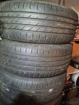 Elektrony Toyota s pneu R16 - 10