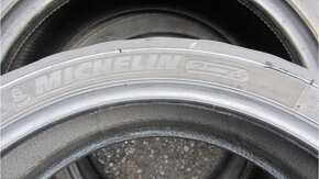 Píchlé Michelin 180/55/17, DOT5015 - 10
