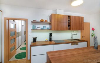 Pronájem krásného bytu 2+1 (80 m²) v klidné a velmi atraktiv - 10