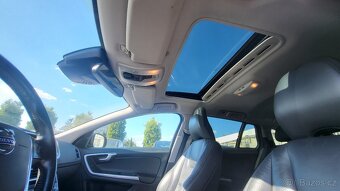 VOLVO V60 2012 T6 224 kW AWD 4x4 R-DESIGN,NAVI,PARK.KAMERA - 10