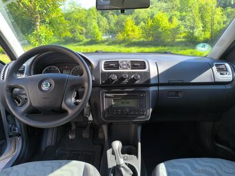 Škoda Fabia 2 1.4 16V 63 kW - 10