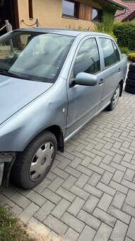 Škoda Fabia sedan 1,4 na náhradní díly nebo opravu - 10