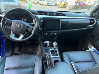 Toyota Hilux - 10