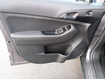 Chevrolet Orlando 1.8i s LPG, 7 míst, LPG do 2031, nová STK - 10