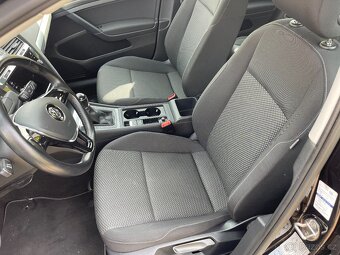 Volkswagen Golf combi 1.6 Tdi 85 KW r.v. 2020 po 1.majiteli - 10