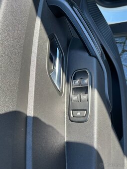 Dacia Duster 1.5 dCi 85kw 4x4 Comfort 1. Majitel - REZERVACE - 10