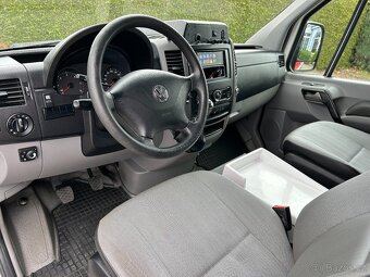 VW Crafter - 2.0 TDI Sanitní vůz - Manuál - 10