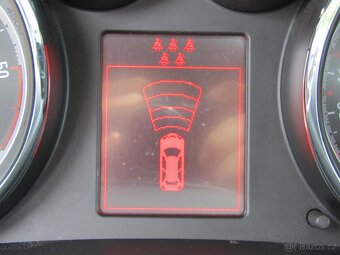 Opel Zafira 2.0CDTi , 81 kW nafta, 2012 - 10