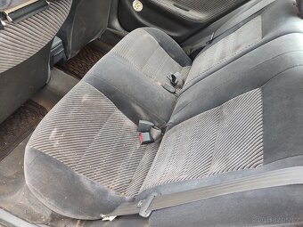 Toyota Corolla - 10