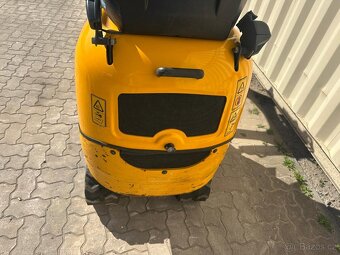 Prodám minibagr JCB 8008 CTS - 10