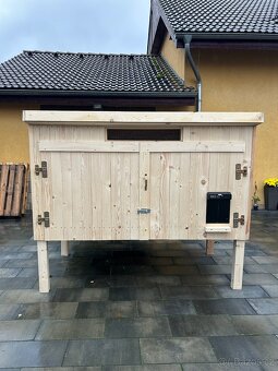 Zateplený kurník pro 15 slepic - 10