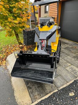 Smykový pásový nakladač sedadlový, lžíce 4v1. - 10