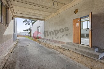 Pronájem komerčních prostor - hala / sklad - 453 m2 - Tábor - 10