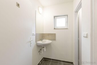 Pronájem komerčních prostor Zámrsk - 10