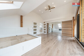 Prodej rodinného domu, 190 m², Praha, ul. Žampiónová - 10