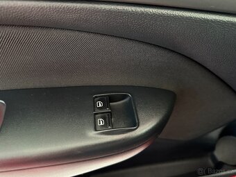 Škoda Octavia 1,2 1.MAJ,SERVISKA,ČR - 10