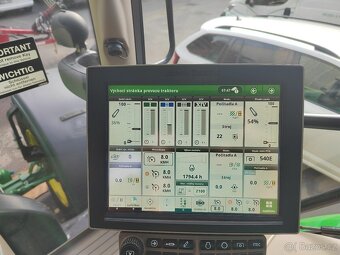 Traktor John Deere 6155R - 10