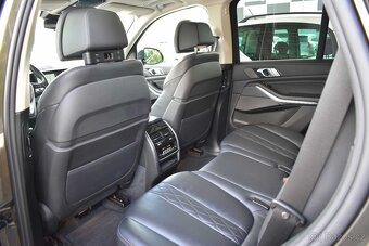 BMW X5 xDrive30d TAŽNÉ 7.MÍST AIR DPH ČR 1.MAJITEL - 10