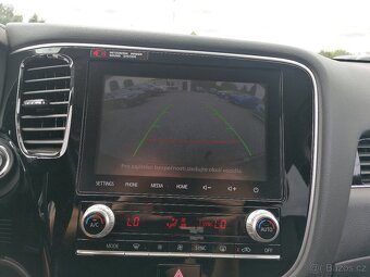 Mitsubishi Outlander 2.4 PHEV,4WD,LED,Kamera,Tažné - 10