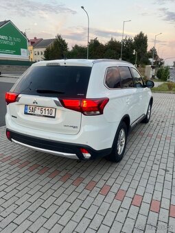 Mitsubishi outlander 3 - 10