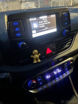 Hyundai i30 kombi / 1.6crdi / 2017 - 10