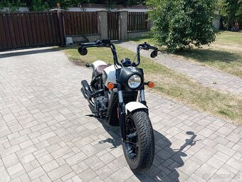 Indian Scout Bobber - 10