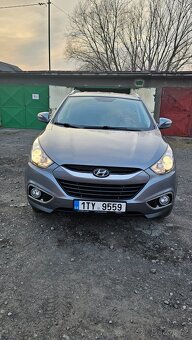 Hyundai IX 35 4x4 2.0 CRDi, automat, tažné, servisované - 10