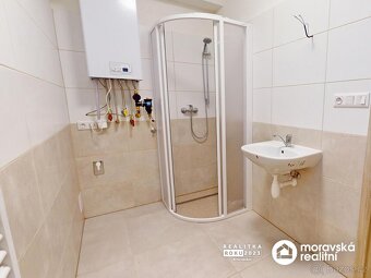 Prodej nového bytu 1+1 s parkovacím stáním ve Vémyslicích - 10