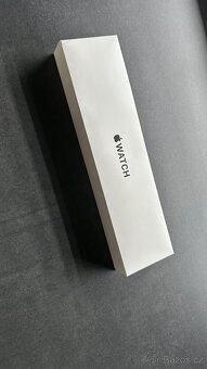 Apple watch se 2nd generace 40mm top stav Michael Kors - 10