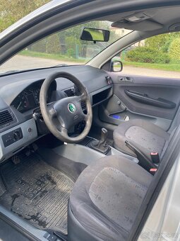 Fabia Junior 1.0 MPI - 10