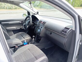 VW Touran 1.9 TDI 77kw 7 místní - 10
