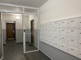 Prodej nově revitalizovaného bytu 1+kk v ul. Žežická v Ústí - 10