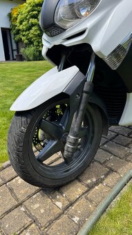 Yamaha XMAX 125 - 10