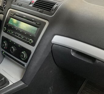 Škoda Octavia II FL 1.4 Tsi 90 KW 168 tkm VYHŘ. SEDADEL - 10