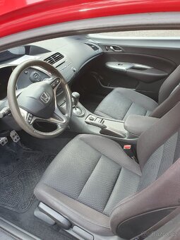 Honda Civic 8 - po velkém servise, nová STK, tažné zařízení - 10