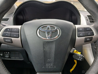 Toyota Auris 1.6i 97Kw KLIMA serviska - 10