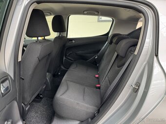Peugeot 308 1.4i/72 kW/ČR-2. majitel/servisováno/176 tkm - 10