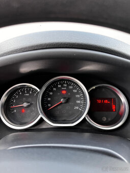 Dacia Sandero 1.0 66kw, 73 200KM r. 2018 - 10