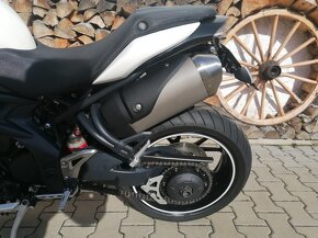 TRIUMPH SPEED TRIPLE 1050 ABS - 10