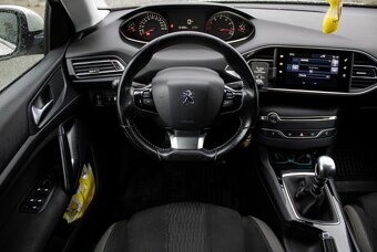 Peugeot 308 1.2 e-THP 130k Allure - 10