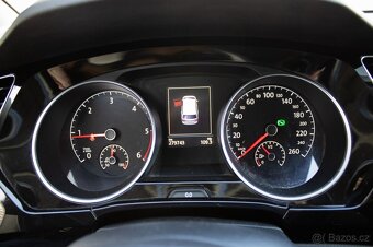 VW Touran Hi-line 100% stav - 10