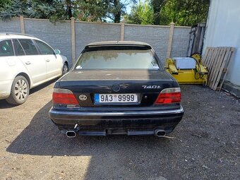 Bmw 7 e38 740i - 10