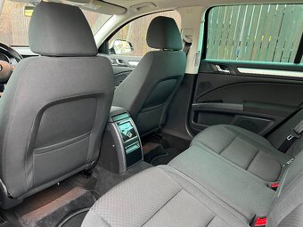 ŠKODA SUPERB II FL 2.0 TDI Exclusive 2015 DSG - 10