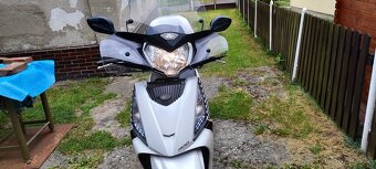 Kymco People GT 300 - 10