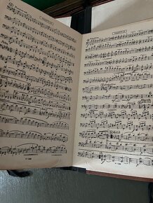 LP desky a noty - 10