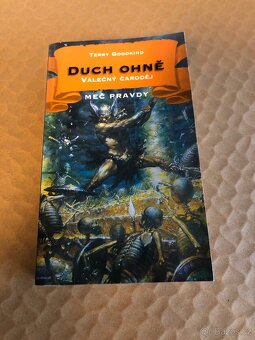 12 dílů od autora Terry Goodkind (Meč pravdy) - 10