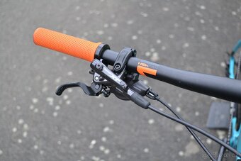 Cube Reaction C:62 Race Petrol (XL) 10.6 kg Top Stav - 10