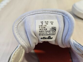 Prodám boty Ellesse bílé, velikost 43 - pěkný stav - 10