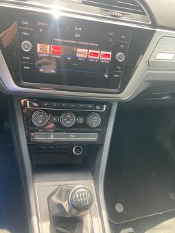 Volkswagen Touran 1.6 Tdi Highline 7 míst - 10