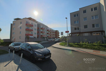 Pronájem bytu 1+kk 30 m2 + balkon 4 m2, ulice Sicherova, Pra - 10